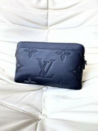 Picture of LV Wallets _SKUfw146929597fw